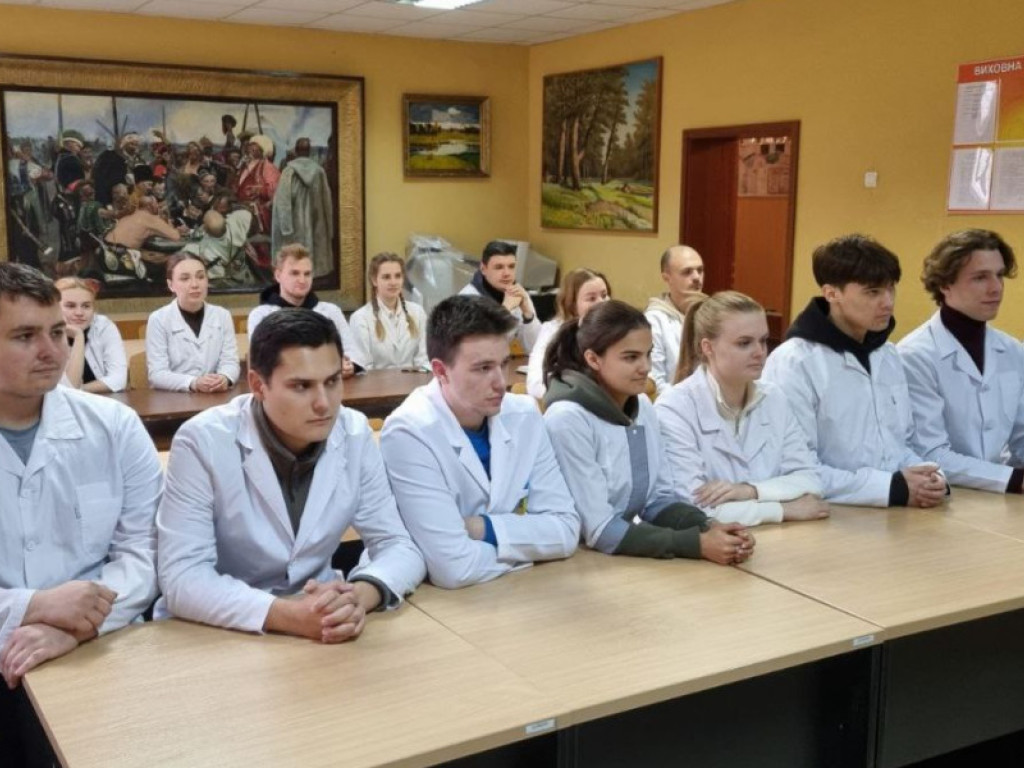 Соціально-психологічні аспекти сексуального та репродуктивного здоров’я: діалог із молоддю