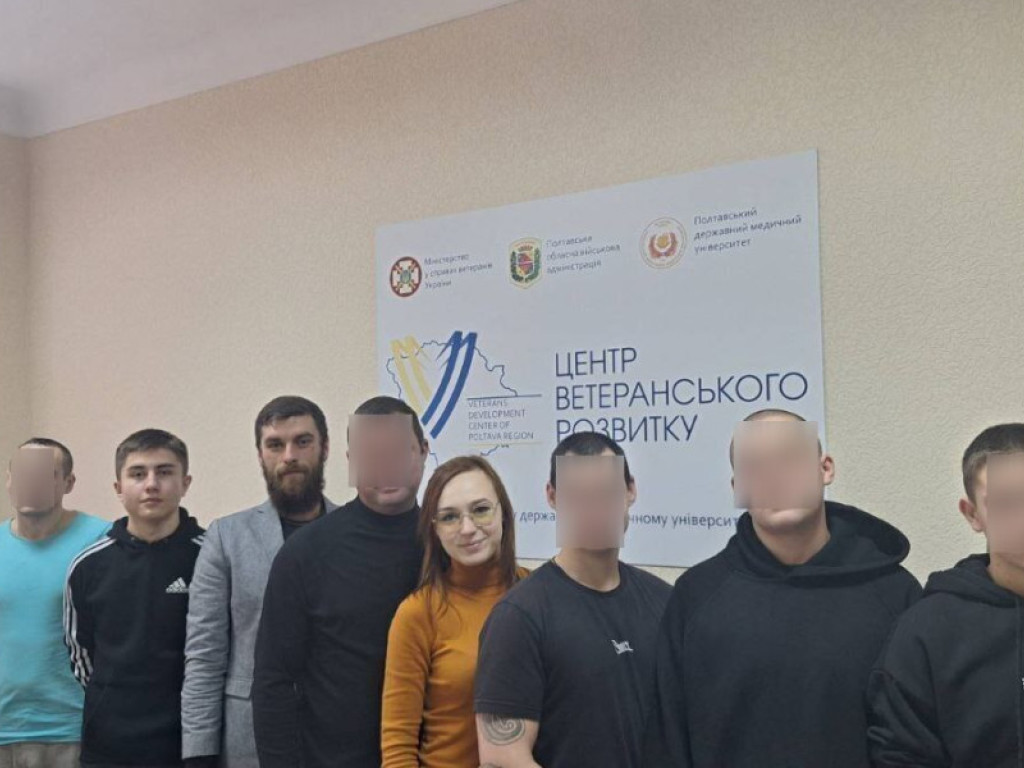 Зустріч курсантів та студентів із ветераном у Центрі ветеранського розвитку ПДМУ