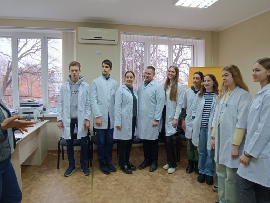 Обговорення проблем боротьби з насильством продовжується